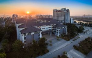 福建高考多少分能考上新鄉(xiāng)學(xué)院,？附2022-2024年最低錄取分?jǐn)?shù)線
